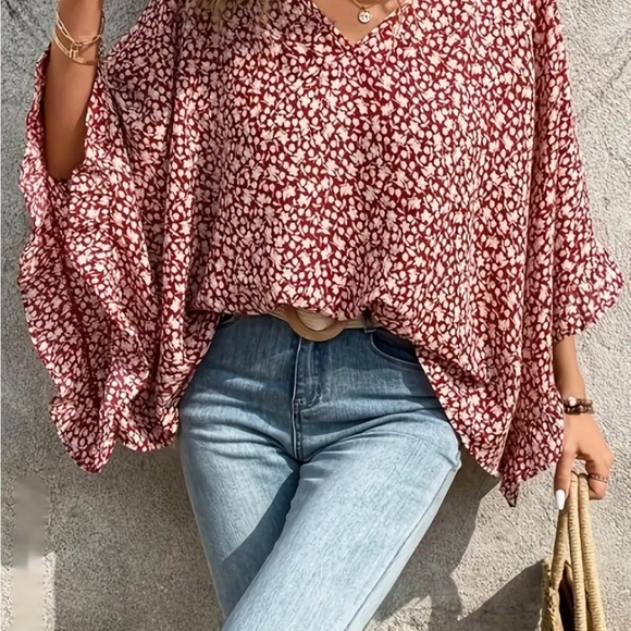 NWOT Print V Neck Blouse, Elegant Batwing Sleeve Tie Back Top - Picture 2 of 10